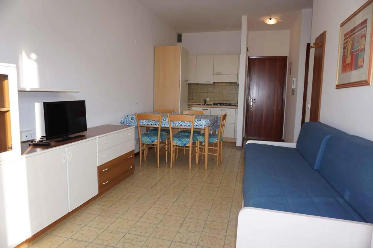 Apartments Porto Santa Margherita 40282