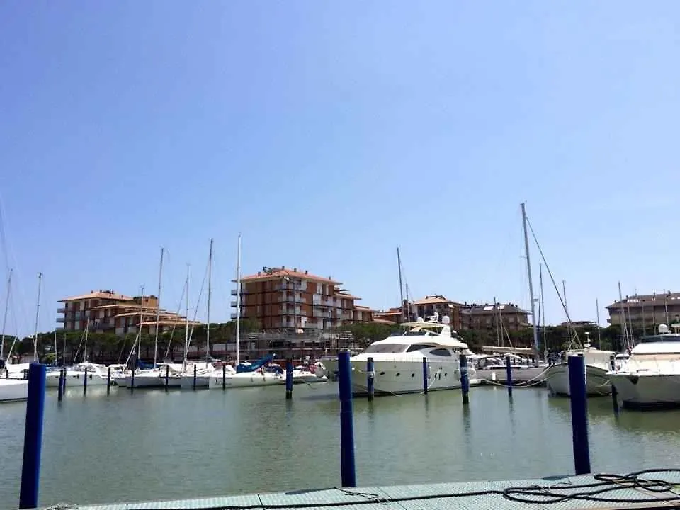 Apartments Porto Santa Margherita 40282